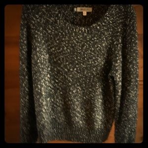 Jennifer Lopez  sweater